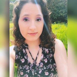 Meet your Posher, Rhiannon